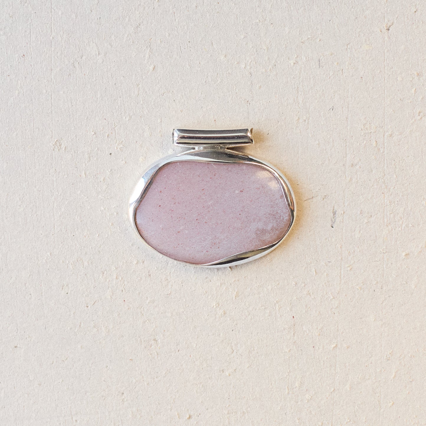 Pendentif Magma - pierre de lune rose de Madras