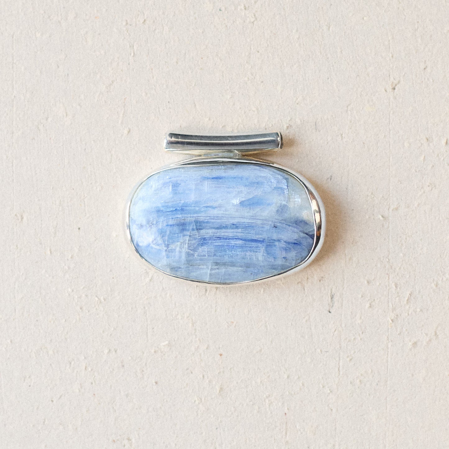 Pendentif magma - kyanite